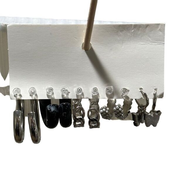 NWOT Hoop earring bundle - Picture 5 of 5